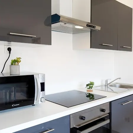 Charles Yourhosthelper Apartamento Saint-Raphaël