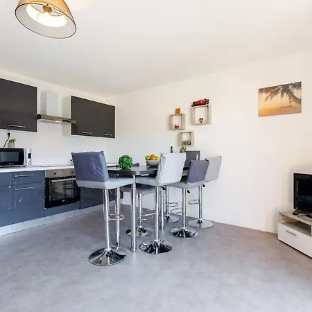 Charles Yourhosthelper Apartamento Saint-Raphaël